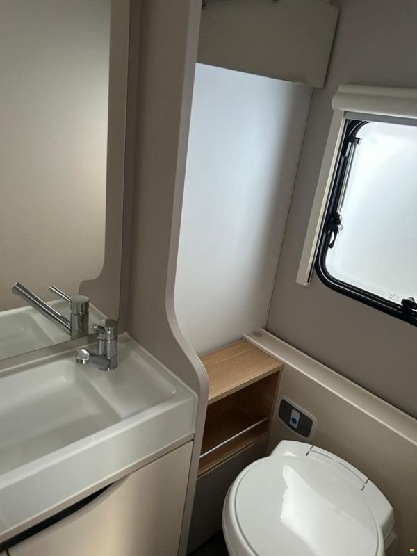 Adria Adora 572UT