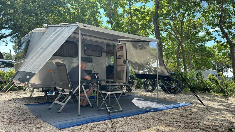 Eriba Triton 430 Silveredition