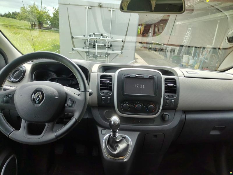 Renault Trafic dCi145