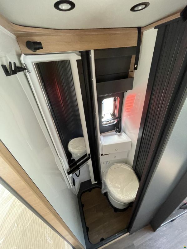 Knaus BOXLIFE 600 ME PLATINUM SELECTION
