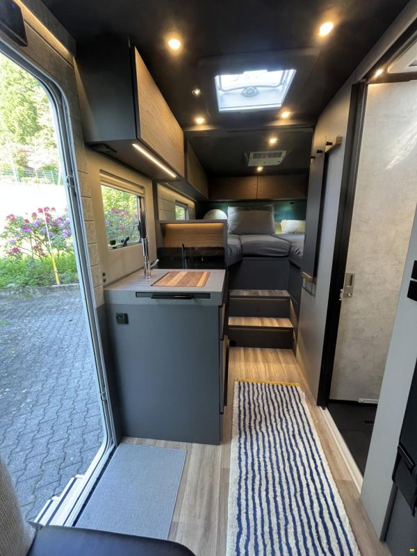 Niesmann-Bischoff Ismove 6.9E