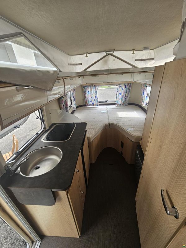 Eriba Touring 542 mit Einzelbett, Mover!