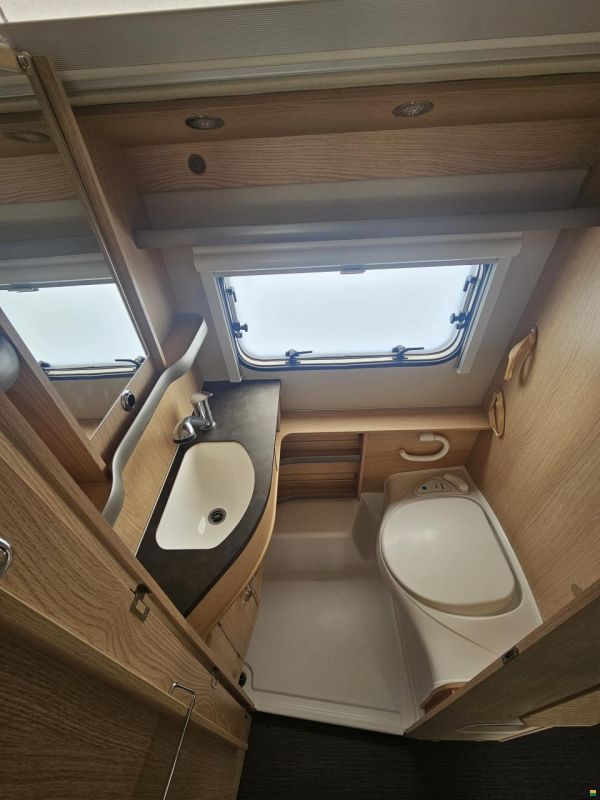 Eriba Touring 542 mit Einzelbett, Mover!