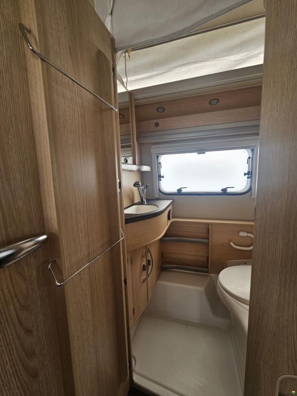 Eriba Touring 542 mit Einzelbett, Mover!