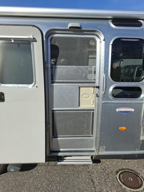 Airstream 684 International