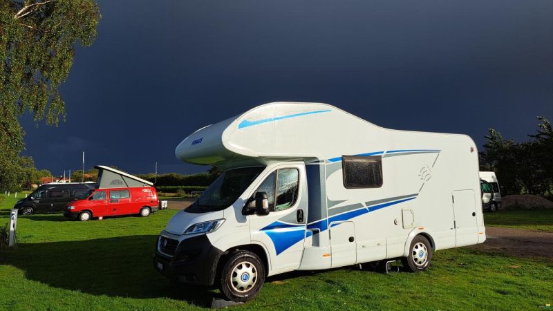 Knaus Live Traveller 650DG