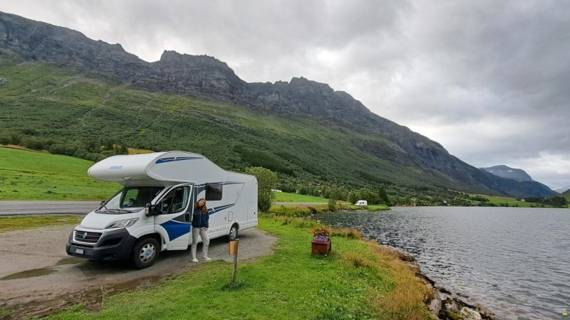 Knaus Live Traveller 650DG