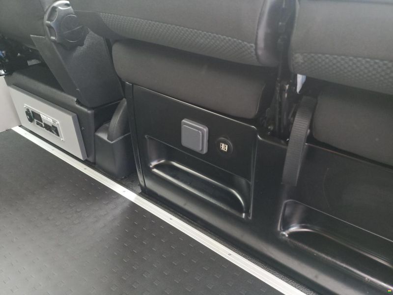 Volkswagen MareMonti SURF Camper 5-6 Sitze