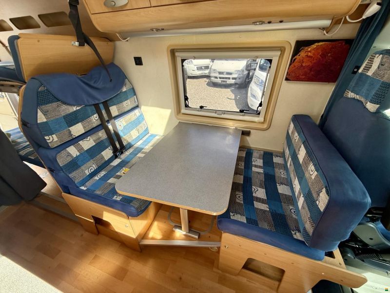 Adria 4 Twin - Family Spezial Kompakt Edition