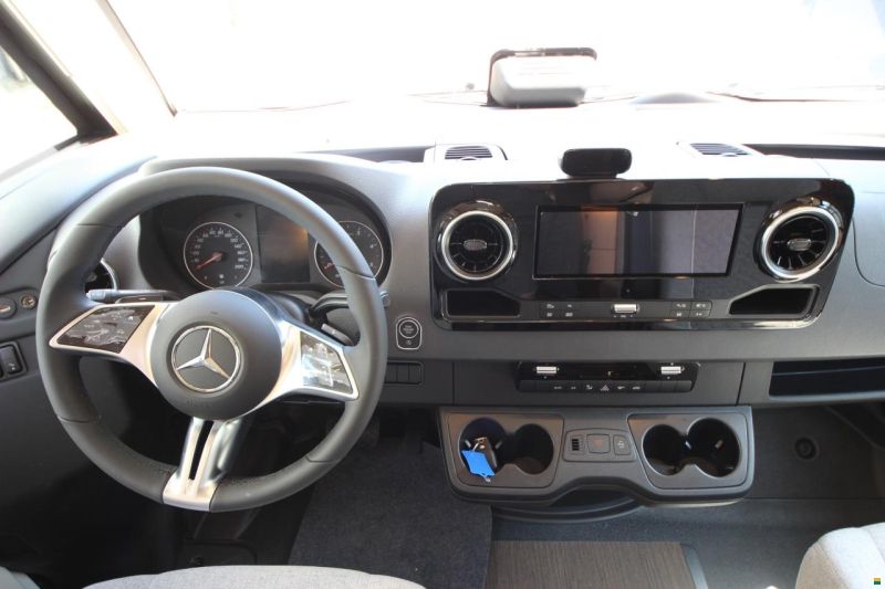 Carthago C2-tourer I 143 KB LE lightw. 3.5T / MB