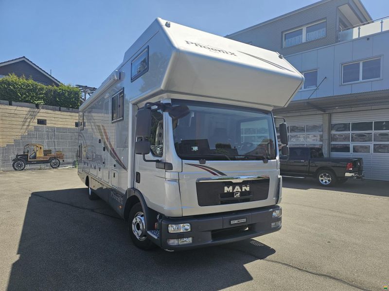 MAN Phoenix Liner