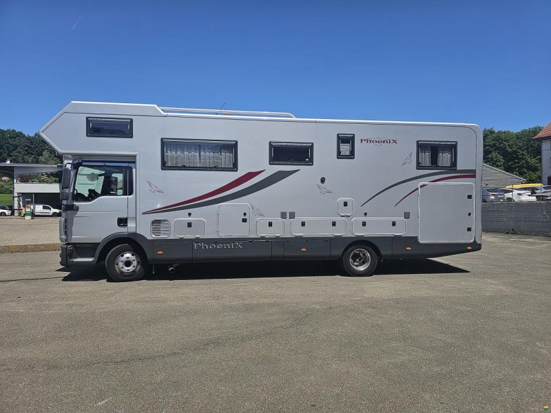 MAN Phoenix Liner