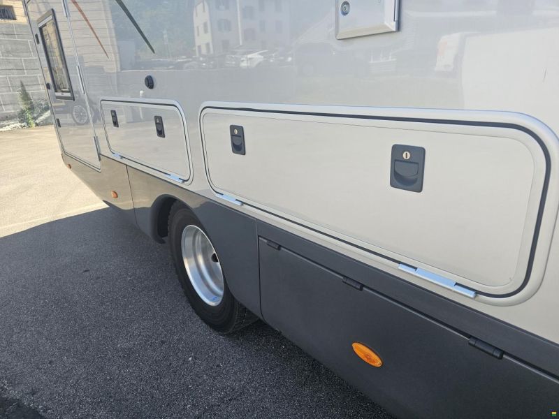 MAN Phoenix Liner