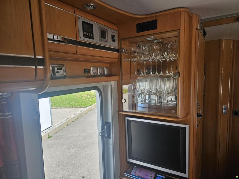 MAN Phoenix Liner
