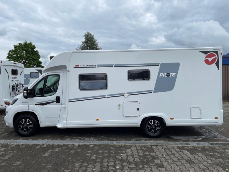 Pilote P726 P