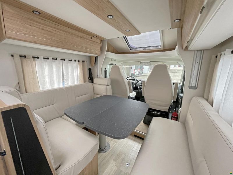 Pilote P726 P