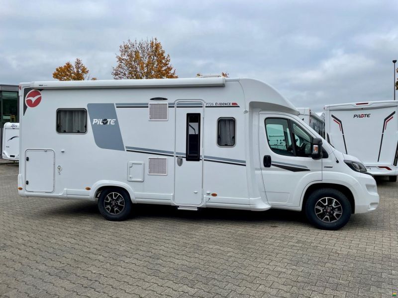Pilote P726 FC