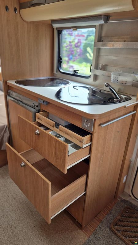 Adria 472 LU