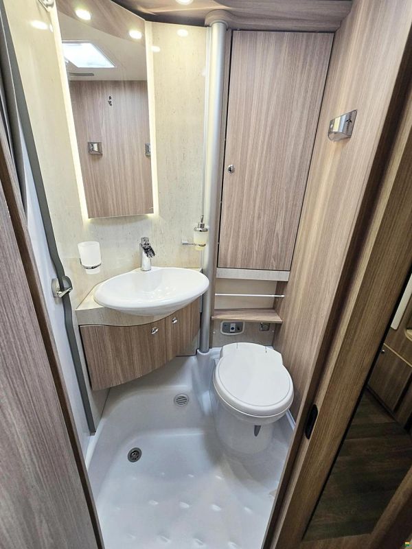 Bürstner TRAVEL VAN T 620 RIVA LOFT 2.3MJ AUTOMAT