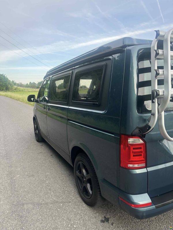 VW T6 Custom-Bus