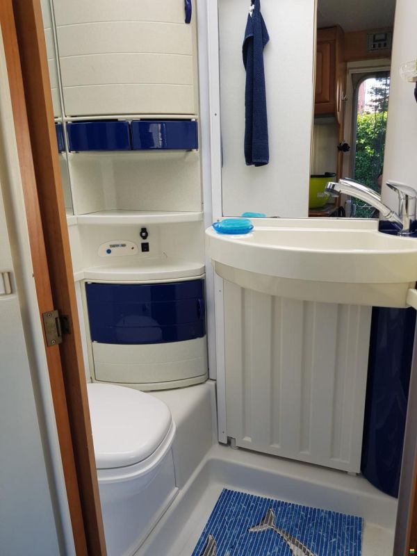 Hymer B534