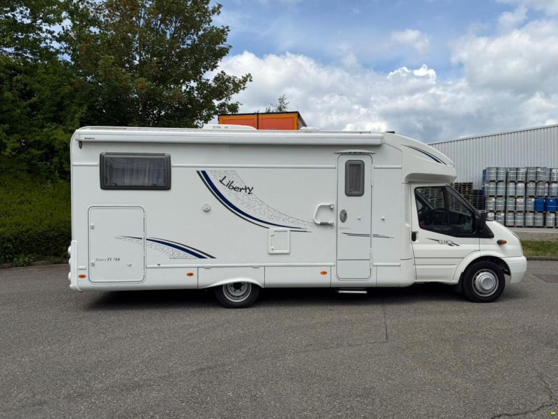 Ford 2.4TDCI 140PS LMC 708TI **LÄNGSBETT**