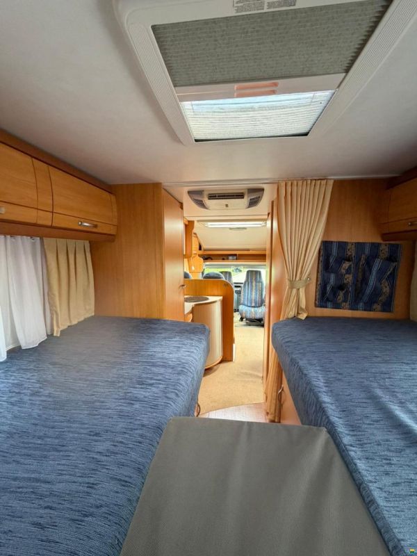 Ford 2.4TDCI 140PS LMC 708TI **LÄNGSBETT**
