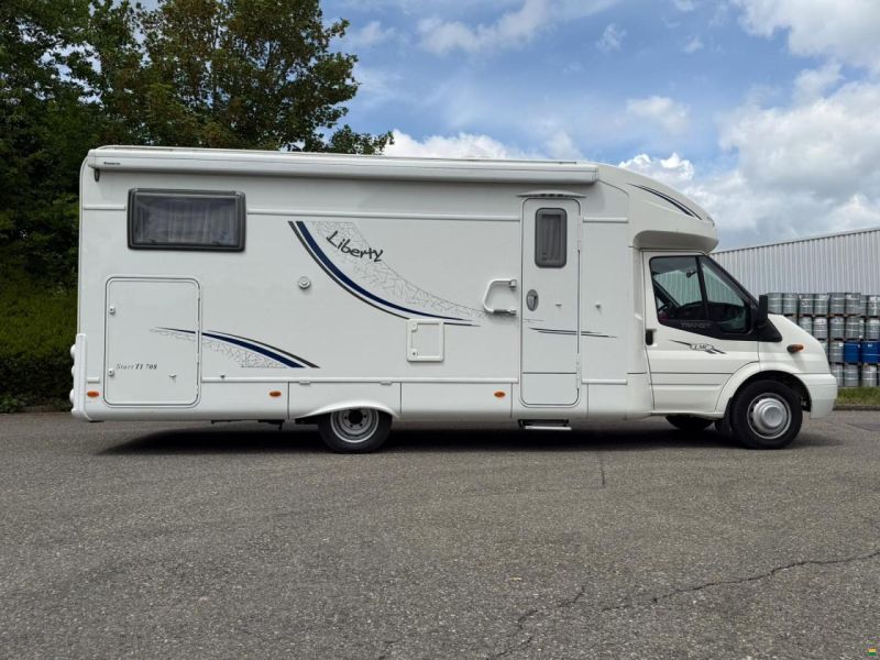 Ford 2.4TDCI 140PS LMC 708TI **LÄNGSBETT**