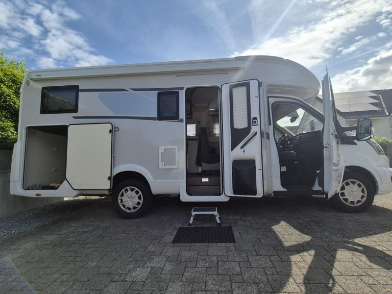 Roller Team Zefiro 285TL mit el. Hubbett + Extras!