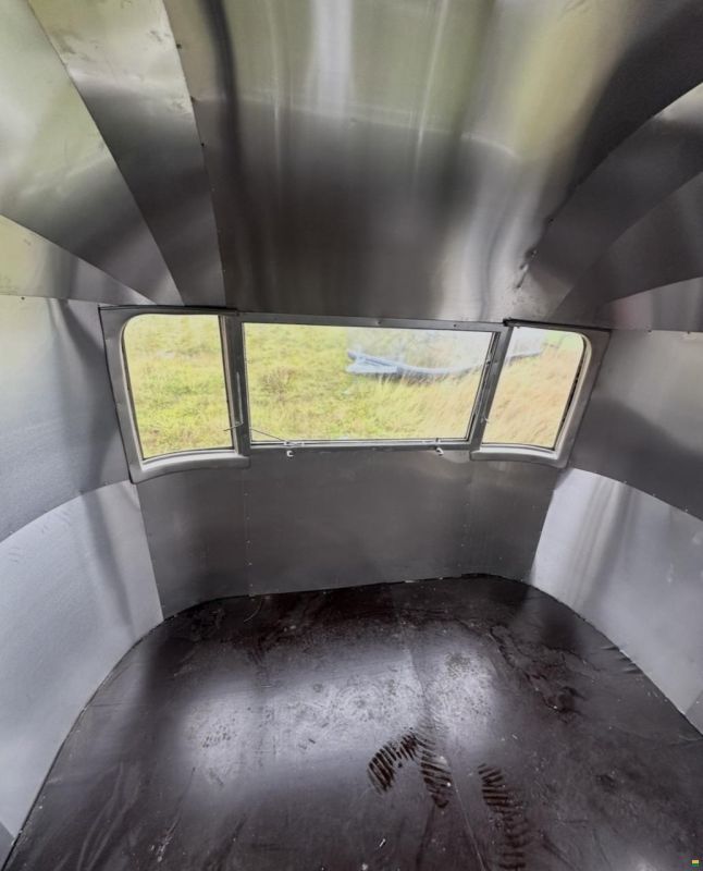 Airstream Overlander