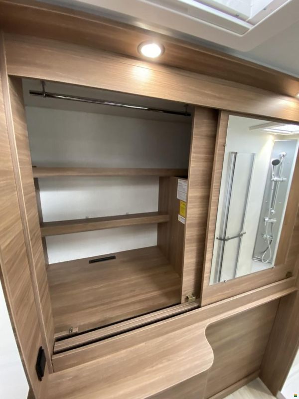 Pilote P696, Fiat Ducato 2.2MJ 160PS Automat