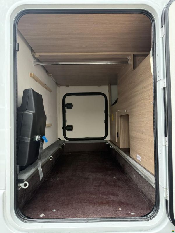 Laika Kosmo V9, Fiat Ducato 2.2MJ 140PS