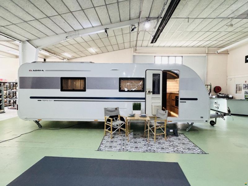 Adria E Alpina 663 HT