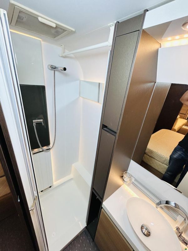Adria E Alpina 663 HT