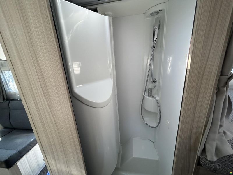 Adria Compact DL