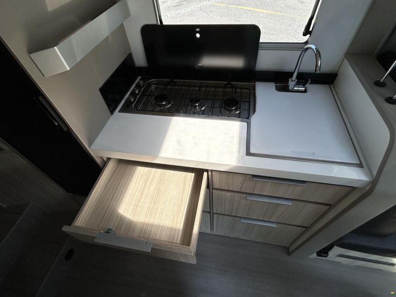 Adria Compact DL