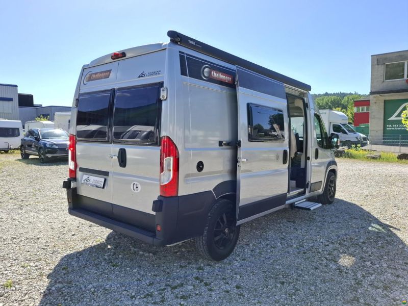 Challenger V114 VIP