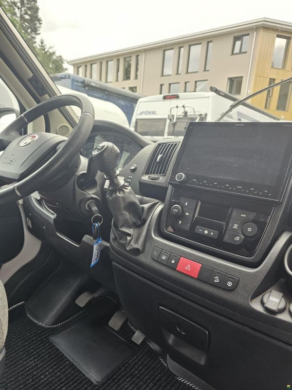 Hymer Yosemite 600 mit Schlafdach!