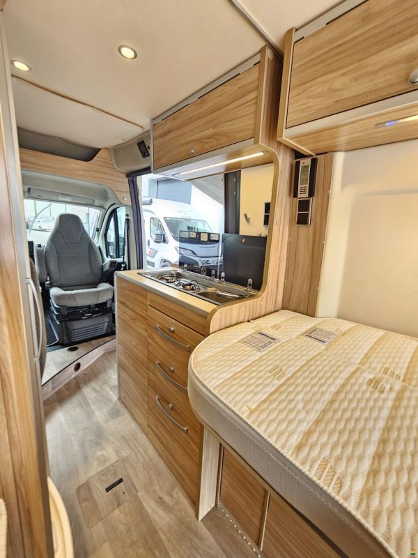 Hymer Yosemite 600 mit Schlafdach!