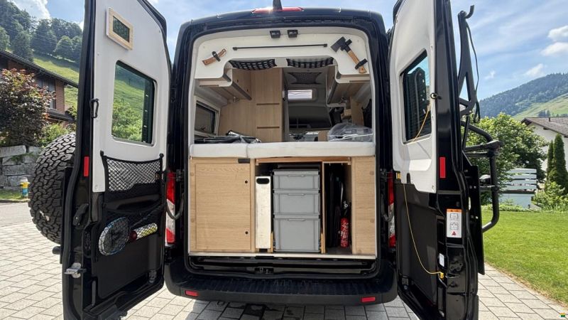 Ford Capron CV590