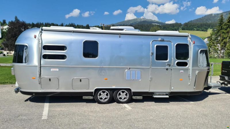 Airstream 684