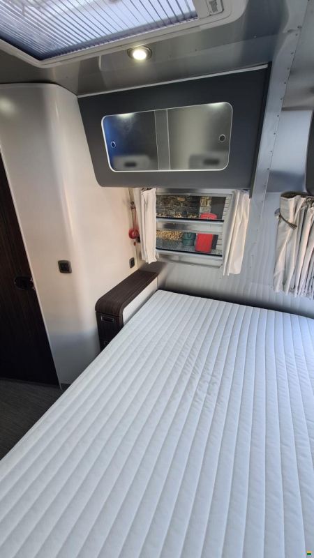 Airstream 684