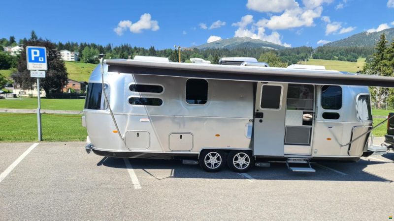 Airstream 684