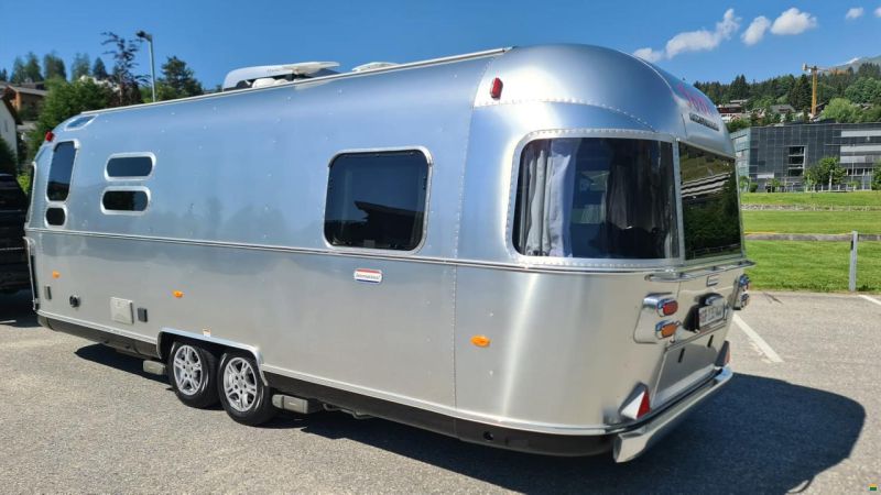Airstream 684