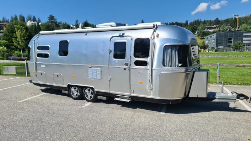 Airstream 684