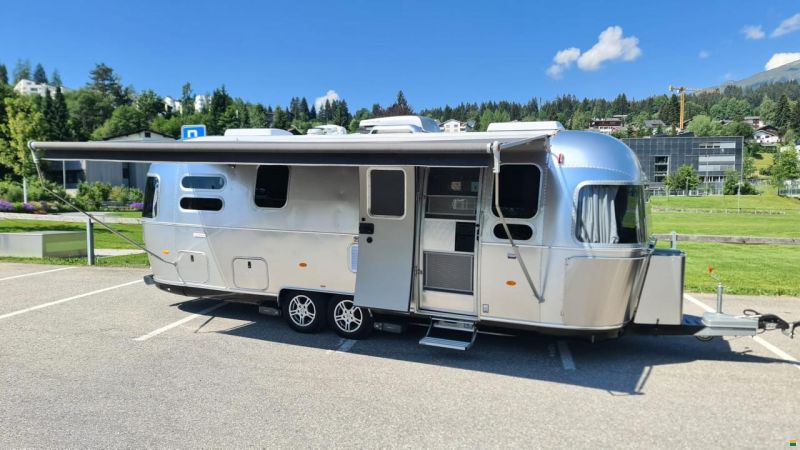 Airstream 684