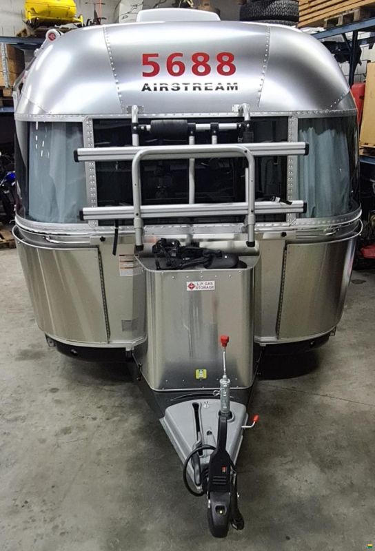 Airstream 684