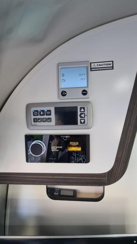 Airstream 684