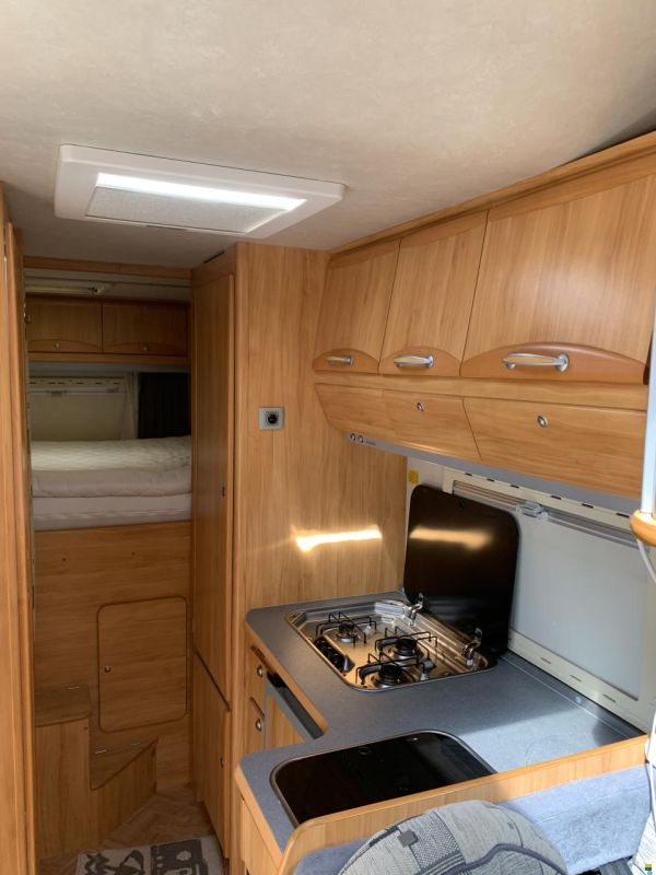 Adria Coral SP660