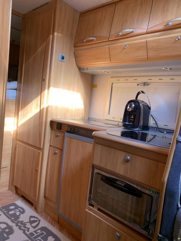 Adria Coral SP660